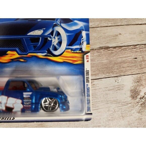 Hot Wheels 2001 First Editions Super Tuned No. 5/36 Collector No. 017 Die-Cast - Picture 5 of 12